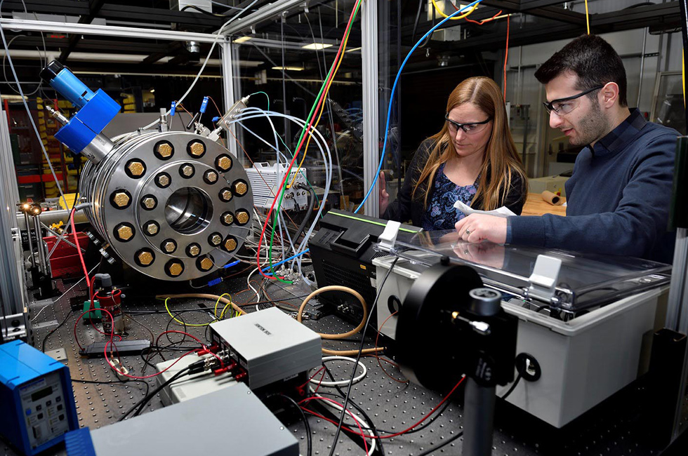 MSU Engineering faculty working on an experiment